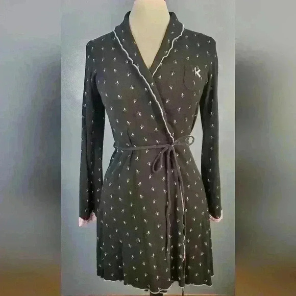Lemon TART Coquette Black Ditsy Floral Short Robe sz M - Picture 1 of 10